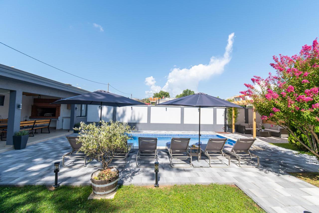 Villa The Oasis Trilj Esterno foto