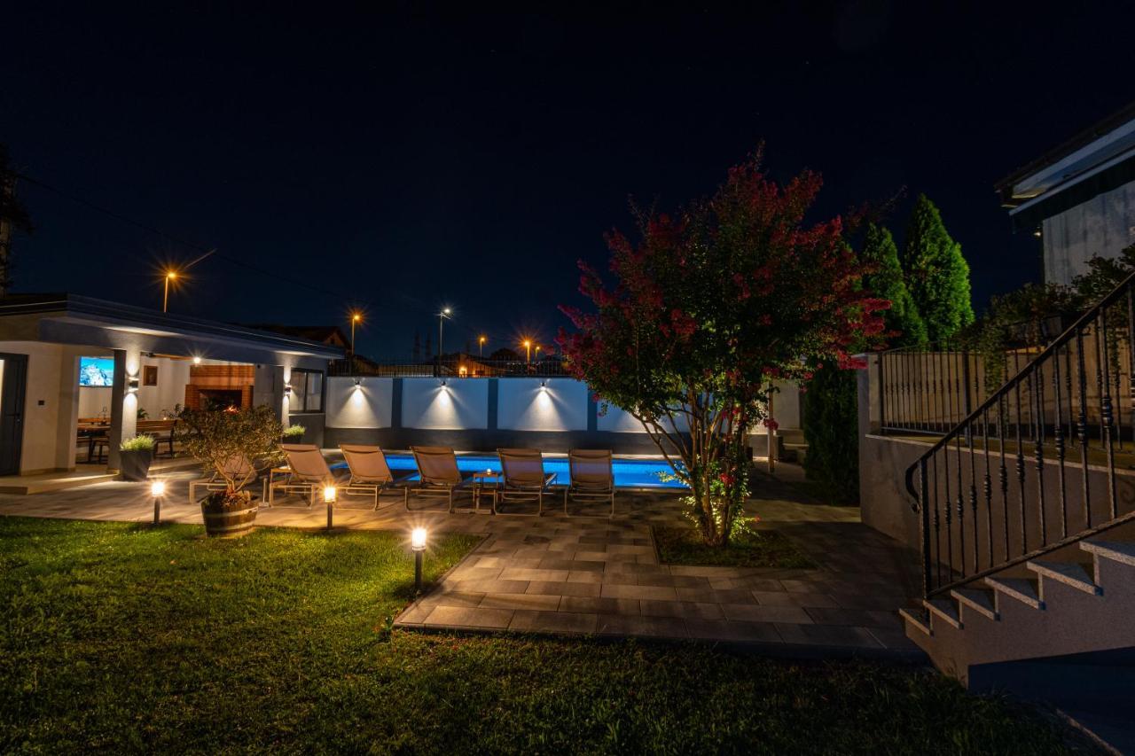 Villa The Oasis Trilj Esterno foto
